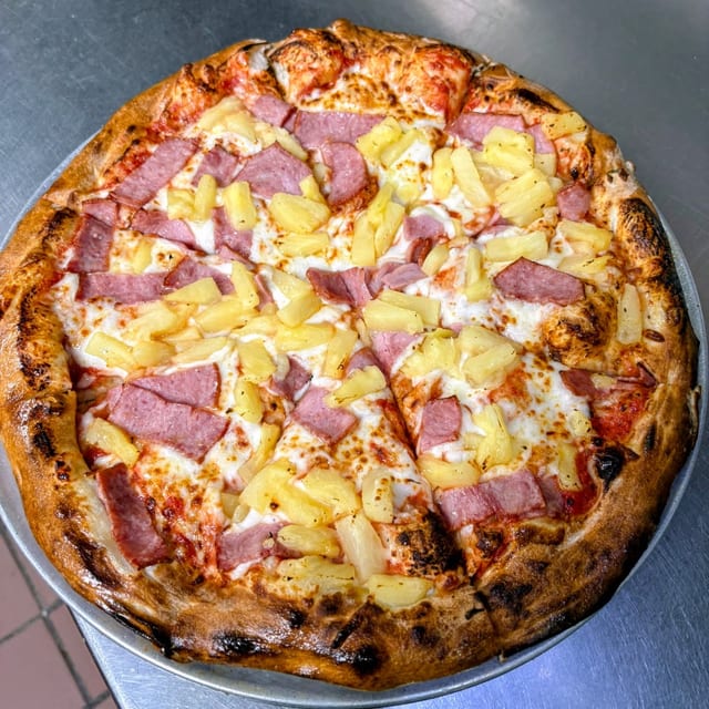 14" Large Hawaiian Pizza.